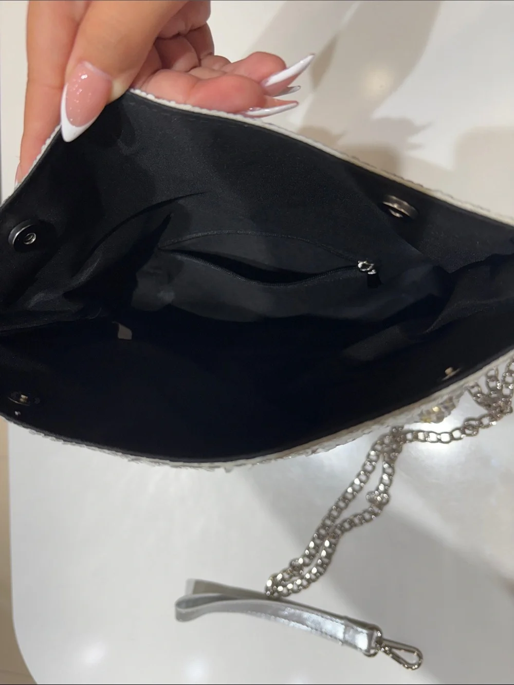 Silver Sequin Chain-Shoulder Clutch